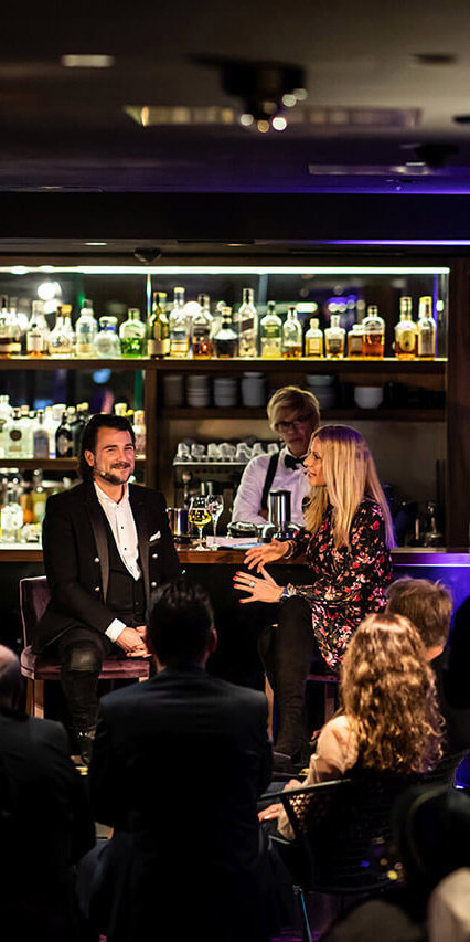 Thorsten Strotmann und Emma von Bergenspitz im Gespräch