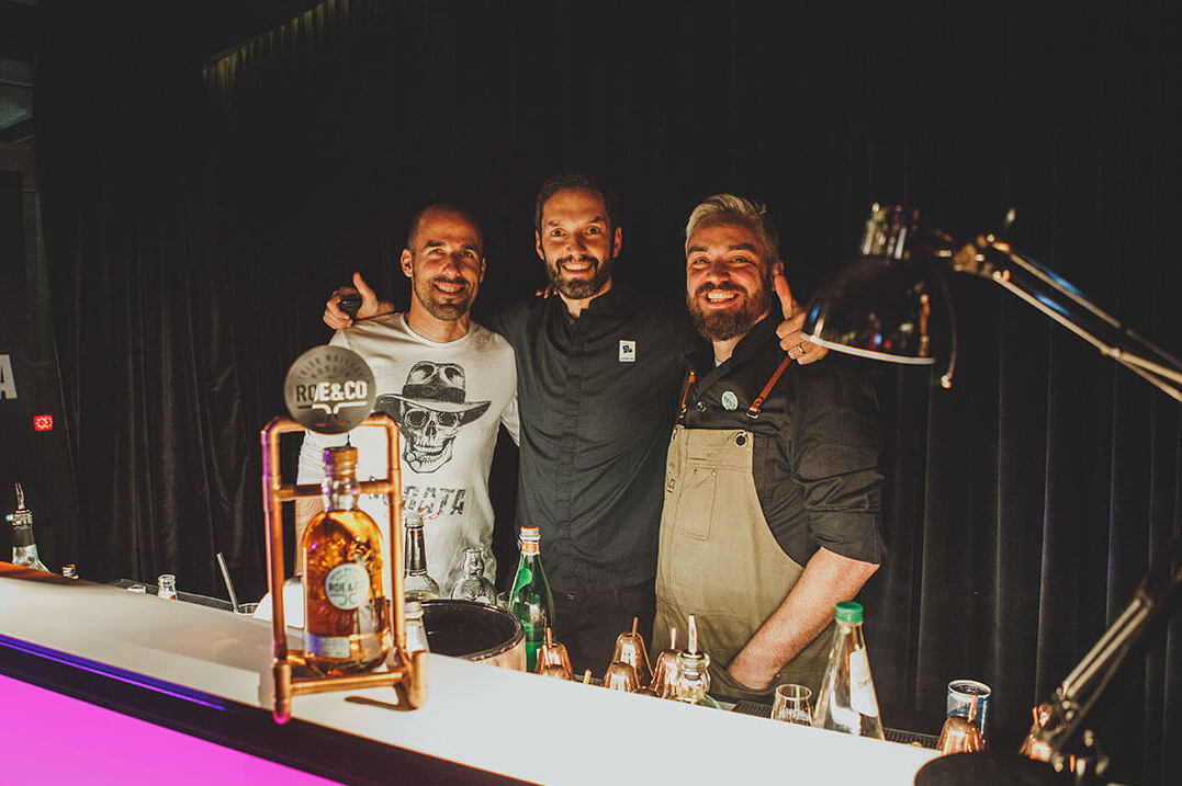 Barkeeper Gruppenbild am Event Bar Lovers im THE NEW GRACE